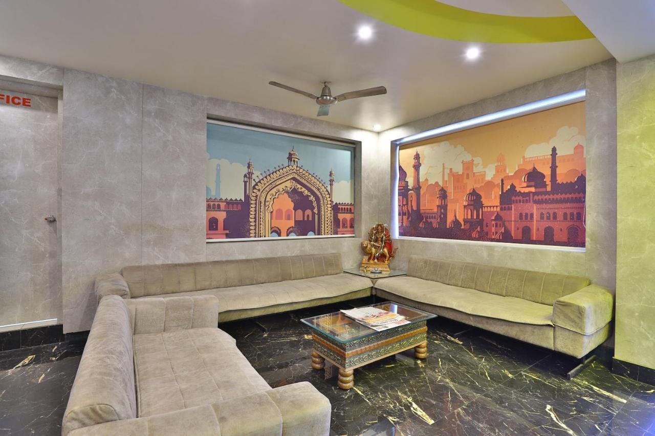Oyo 23540 Hotel Suryakant Rajkot Εξωτερικό φωτογραφία
