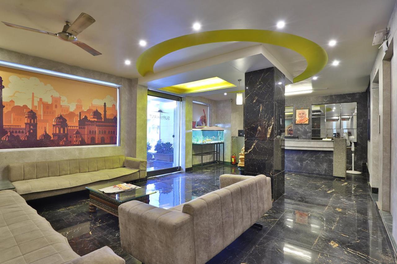 Oyo 23540 Hotel Suryakant Rajkot Εξωτερικό φωτογραφία